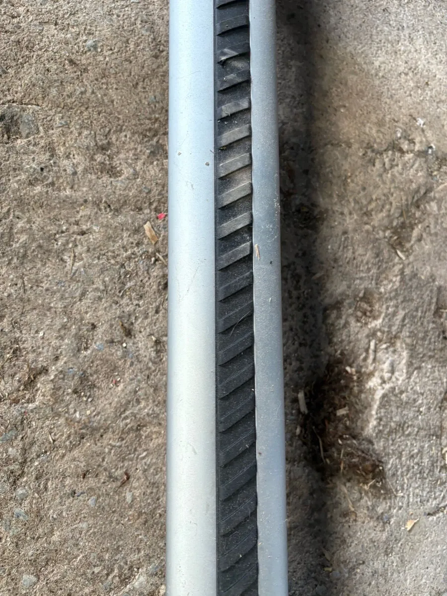 Audi Q5 roof bars - Image 2