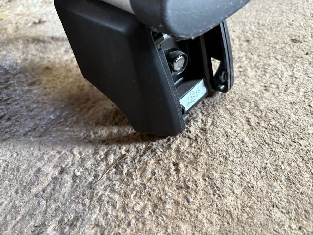 Audi Q5 roof bars - Image 4
