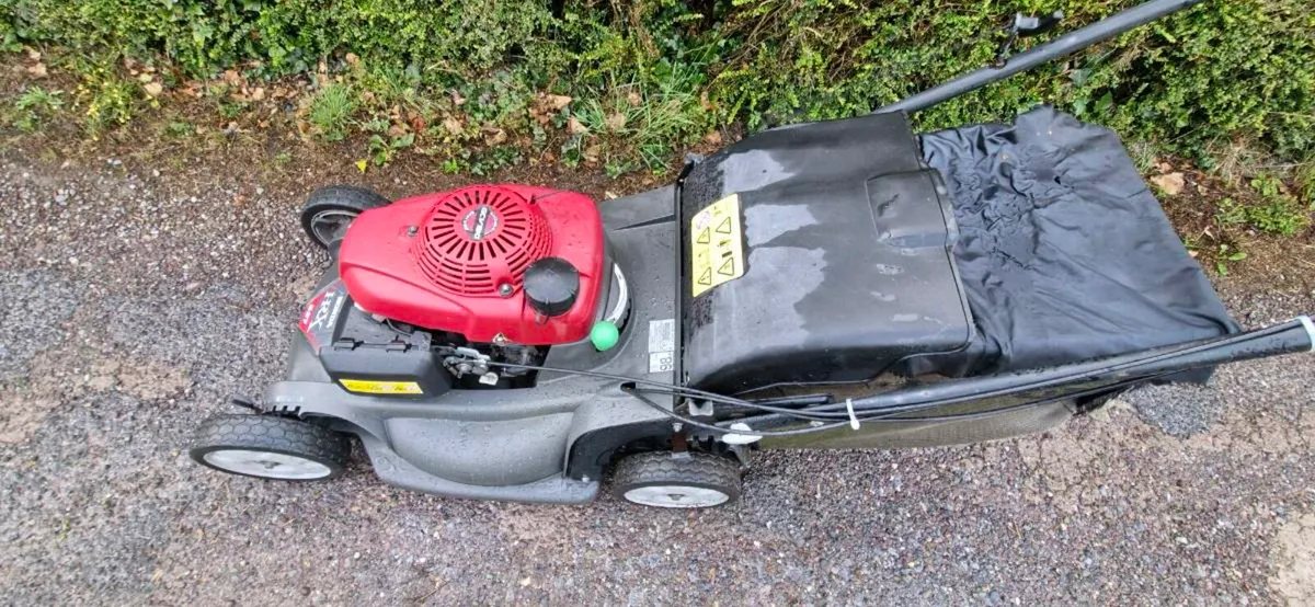Honda HRX 537 mower - Image 3