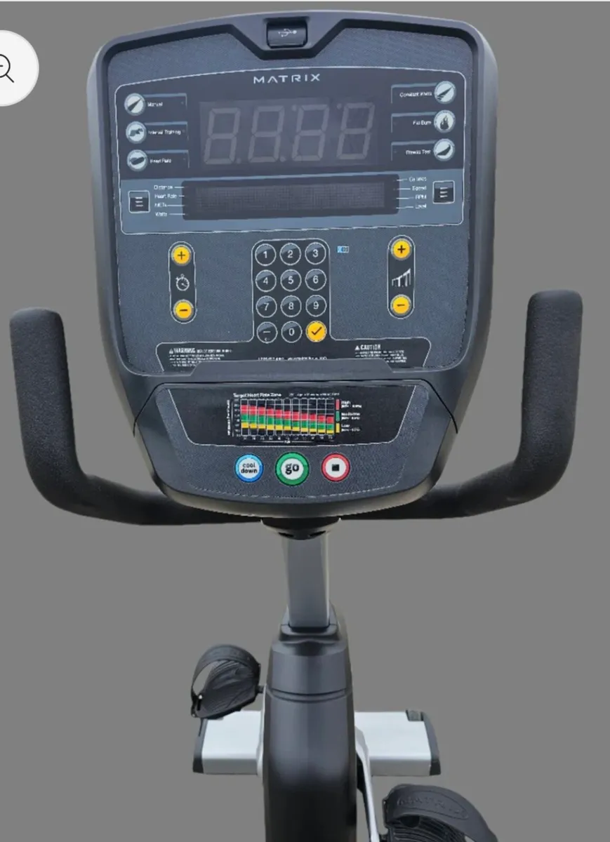 Matrix R3 recumbent bike - Image 3