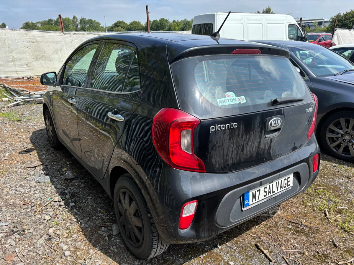 20 Picanto 1.0 Petrol NCT + Tax 3/26 100km Drives - Image 4
