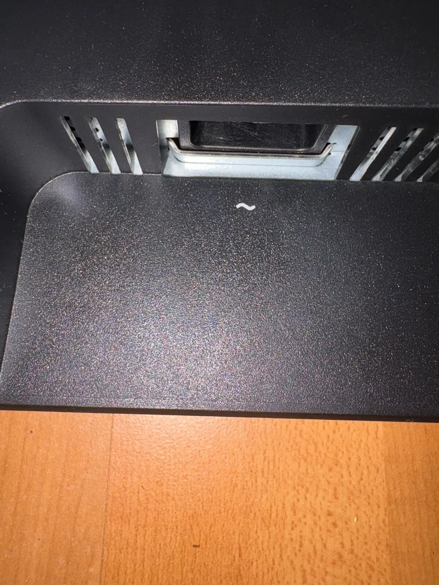 Hp omen 27q 165hz - Image 4