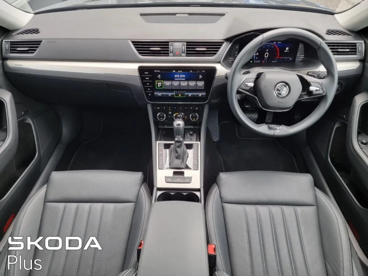 Skoda Superb Combi L K 2.0tdi 150HP DSG Trinity S - Image 2