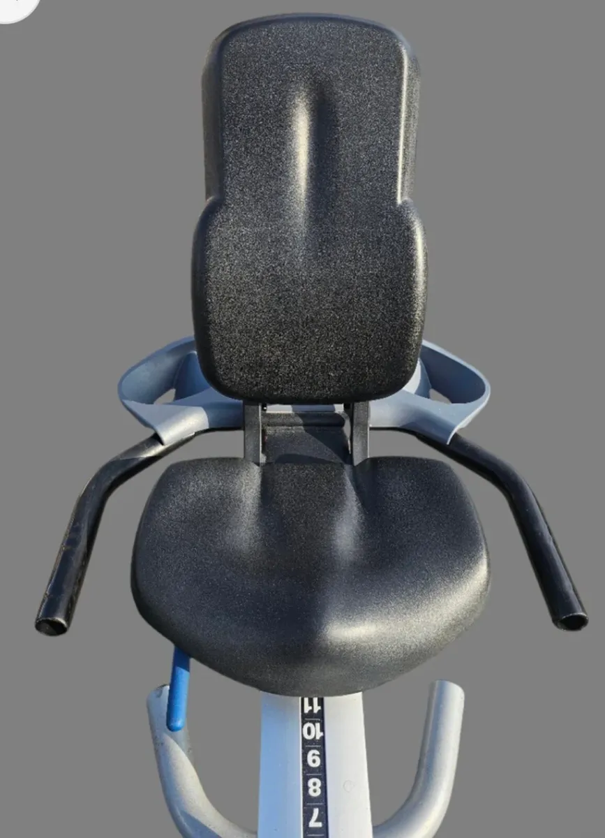 Precor recumbent bike - Image 4