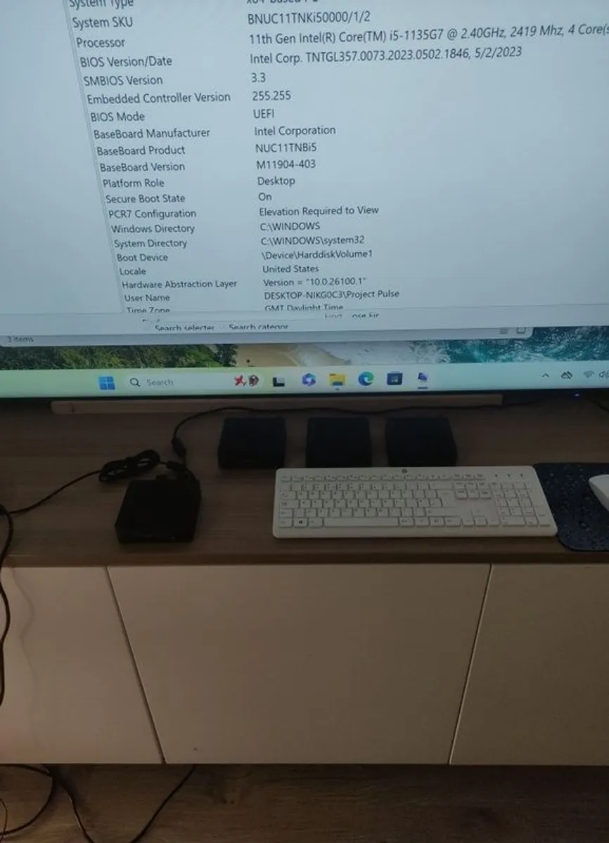 4 Intel NUC mini  computers - Image 2