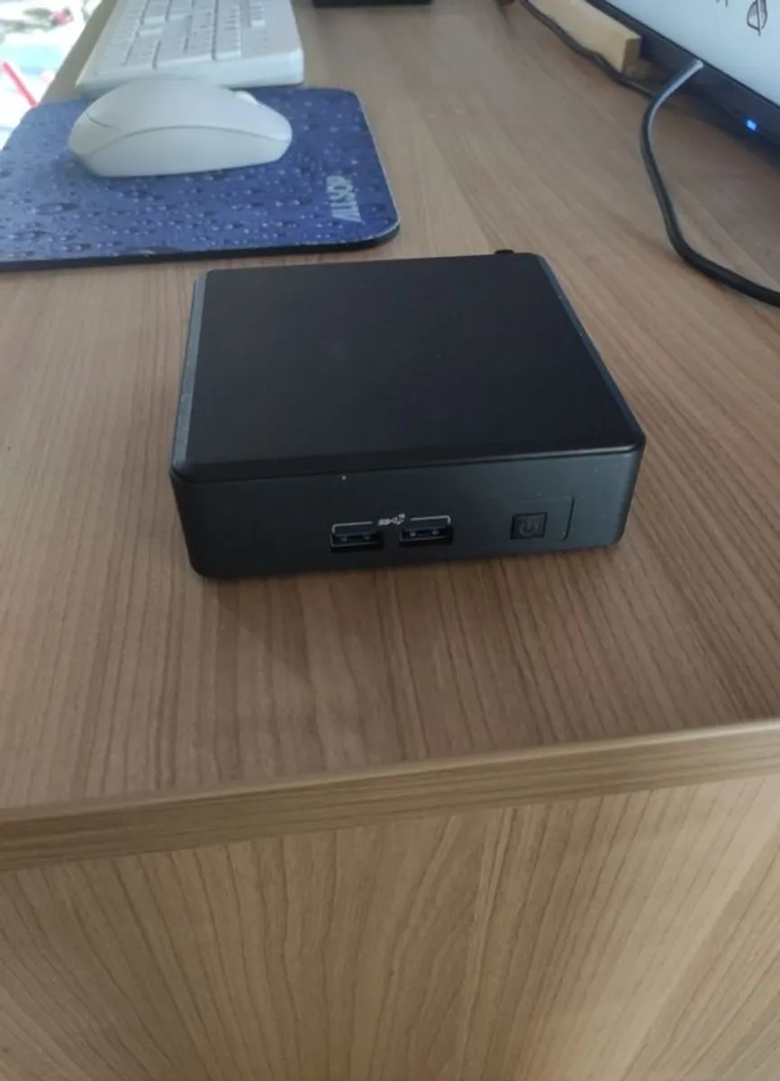 4 Intel NUC mini  computers - Image 4