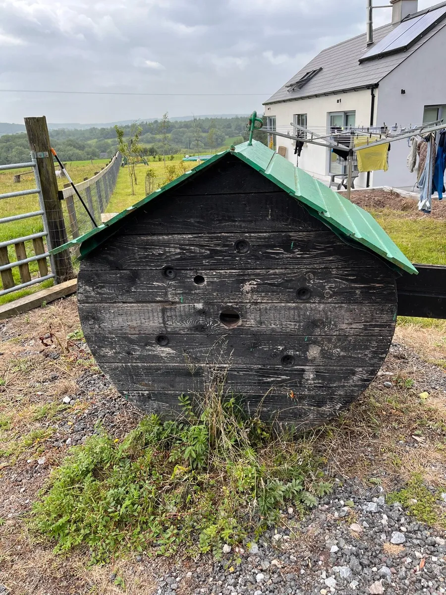 Hen House - Image 4