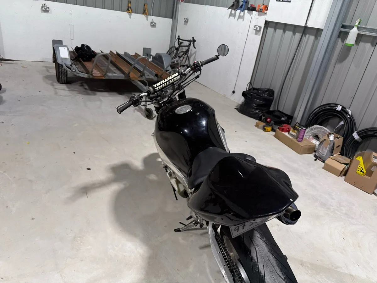 Gsxr 750 - Image 1