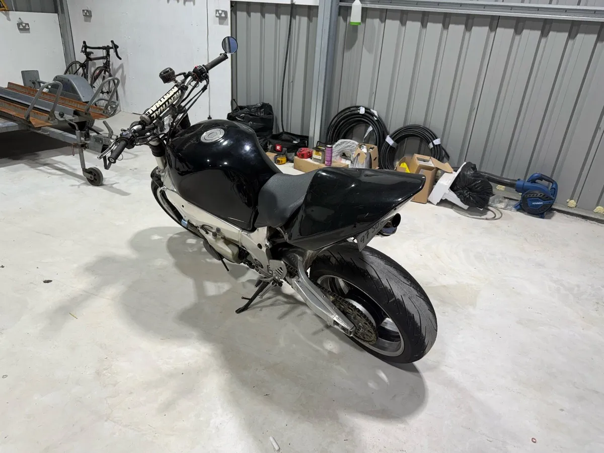 Gsxr 750 - Image 2
