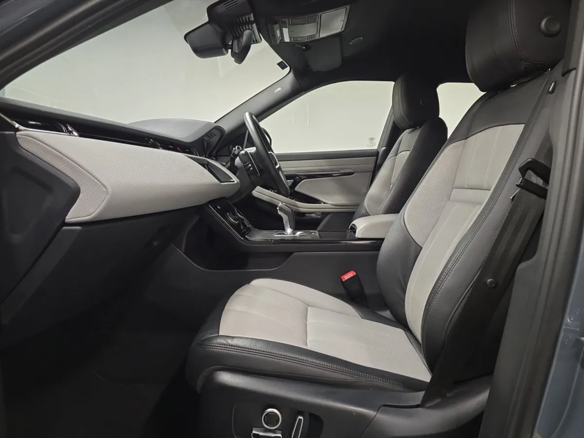 Land Rover Range Rover Evoque Hatchback R-Dynamic - Image 3