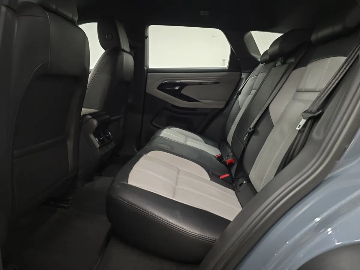 Land Rover Range Rover Evoque Hatchback R-Dynamic - Image 4