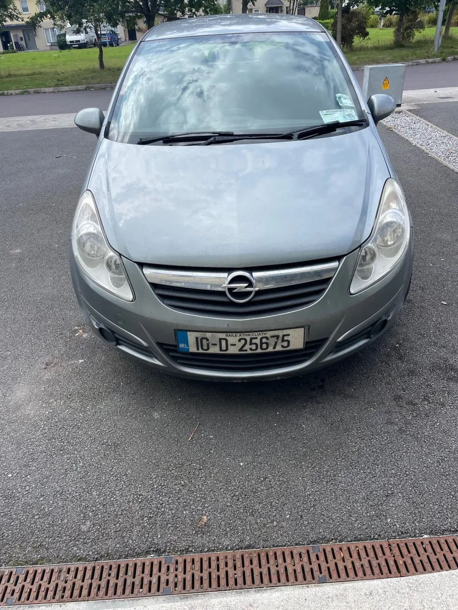 Opel Corsa 2010 - Image 2