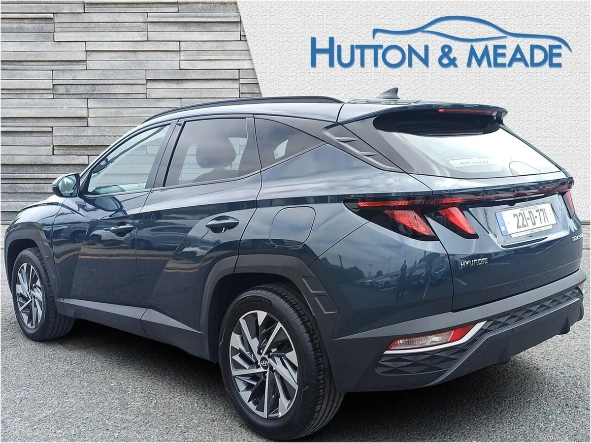 Hyundai Tucson Executive 1.6 Diesel 5dr - Image 3