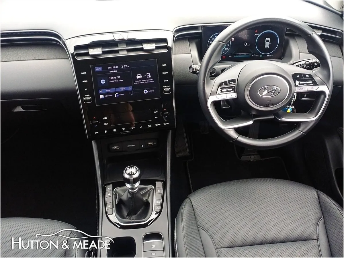 Hyundai Tucson Executive 1.6 Diesel 5dr - Image 4