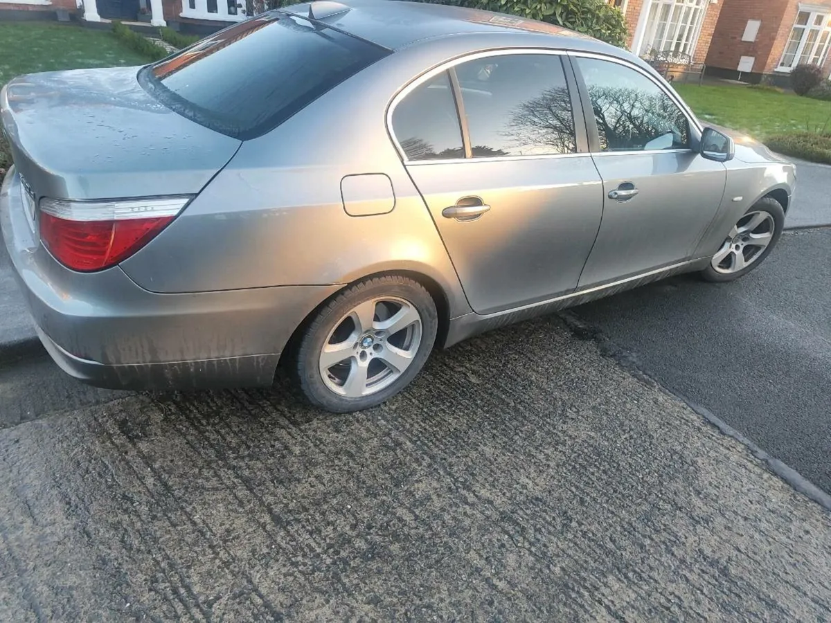 BMW 5 Series - Image 3