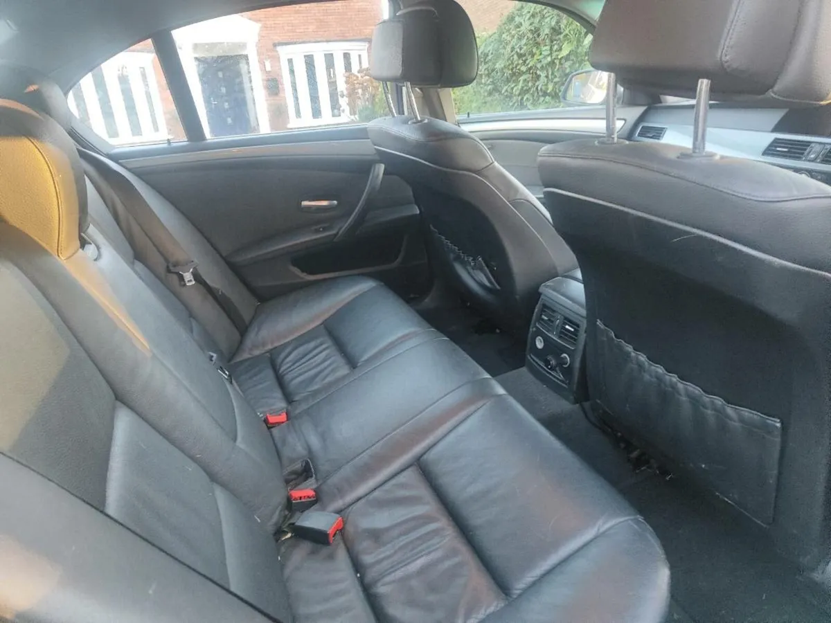 BMW 5 Series - Image 4