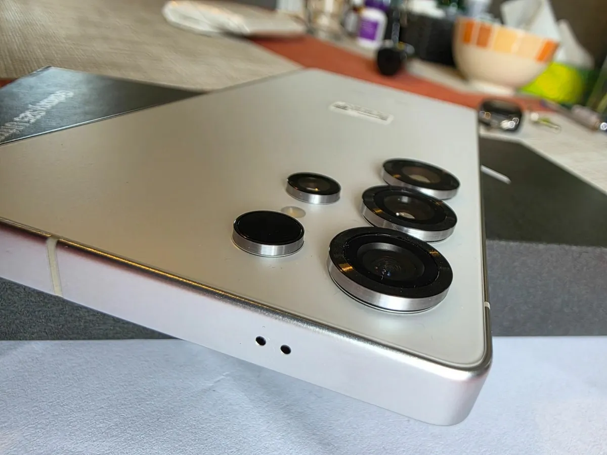 Samsung S25 Ultra - Image 1