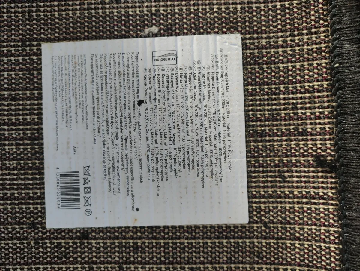 RUG barely used - Image 2