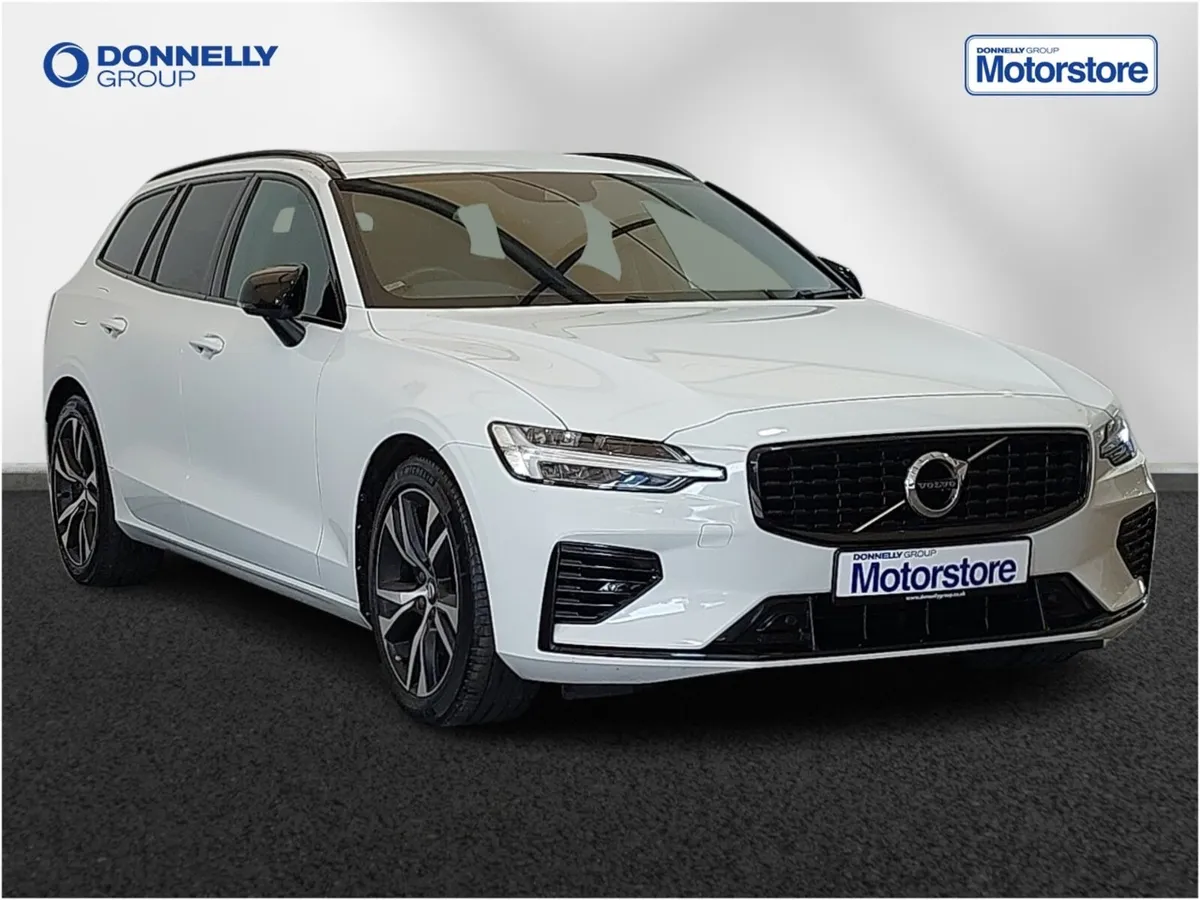 Volvo V60 Sportswagon R DESIGN - Image 1