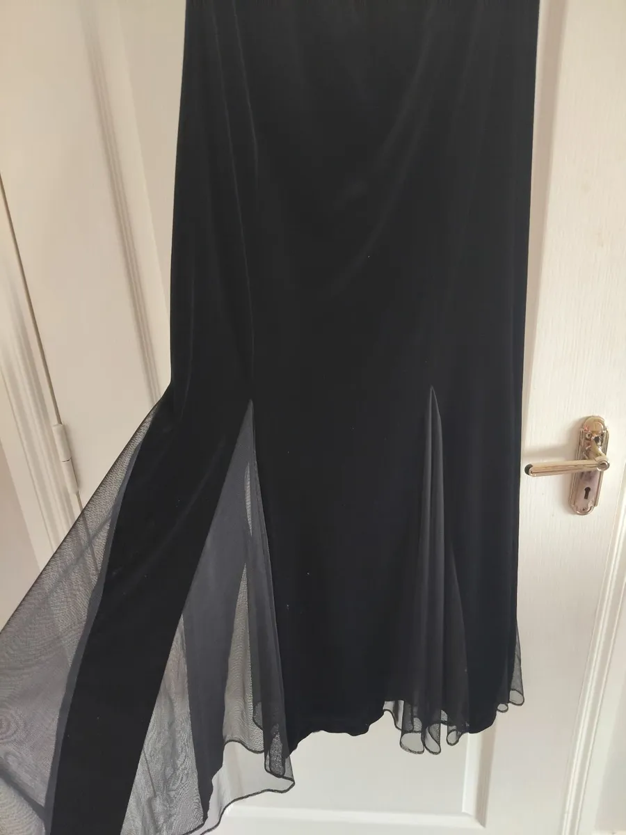 Black evening skirt - Image 4
