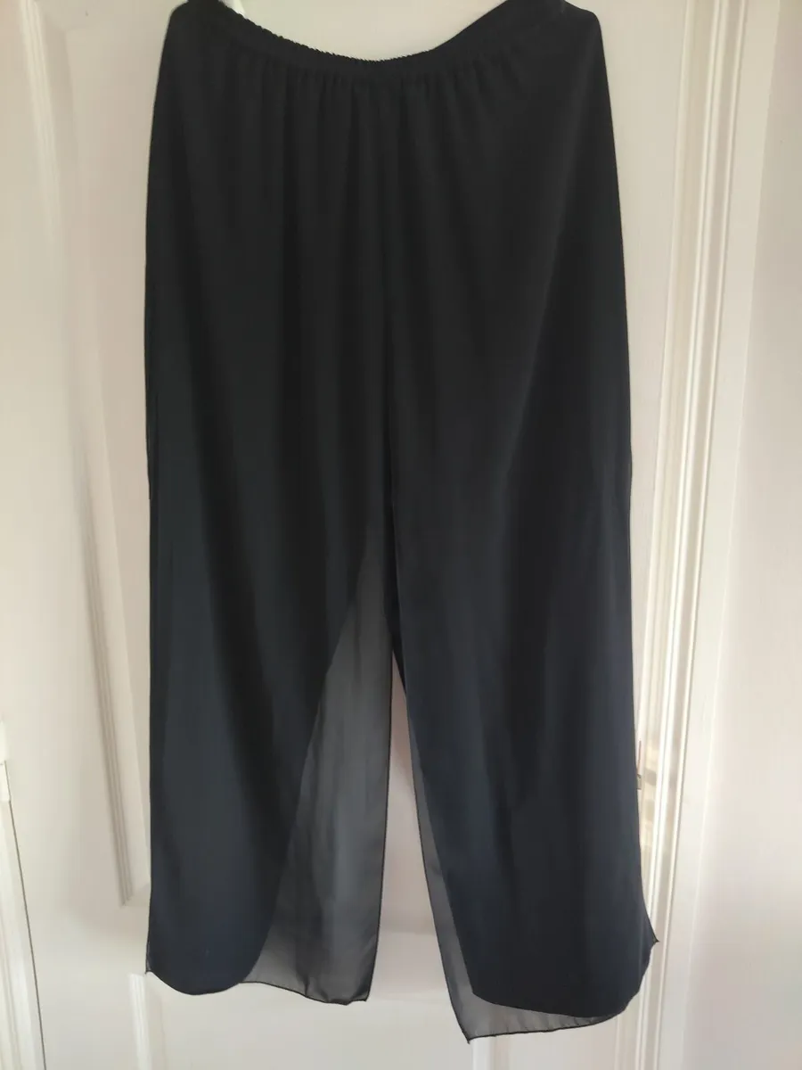 Black palazzo trousers - Image 3