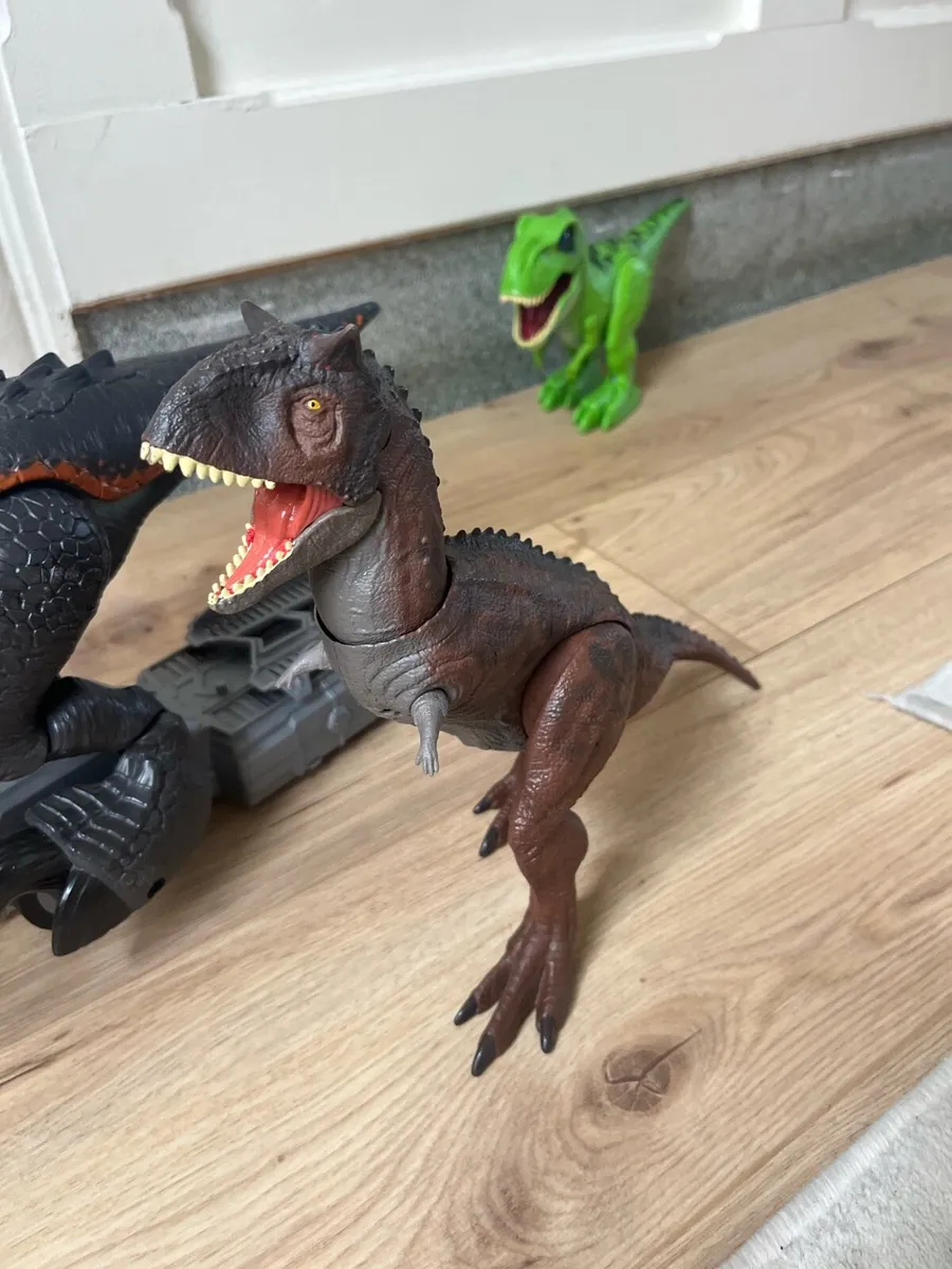 Jurassic Park Dinosaurs Bundle - Image 3