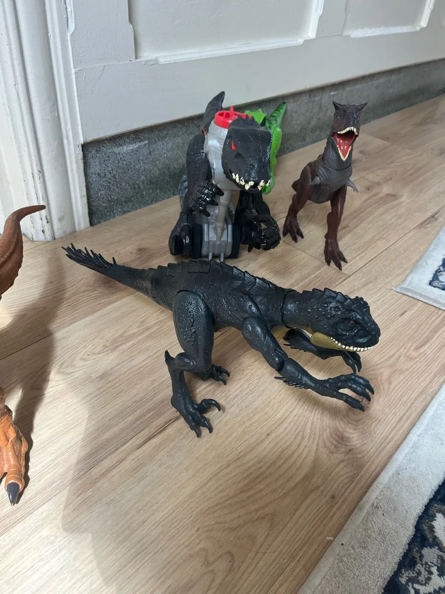 Jurassic Park Dinosaurs Bundle - Image 1