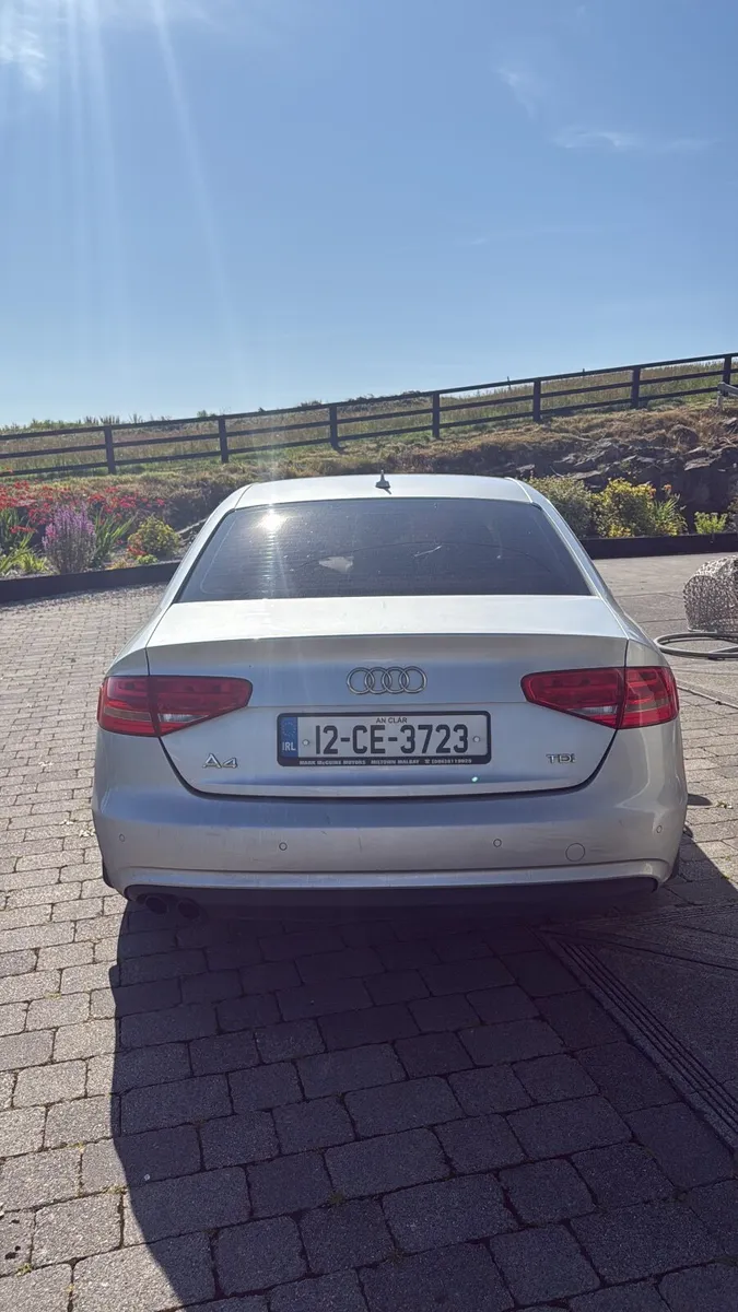Audi A4 2012 - Image 2
