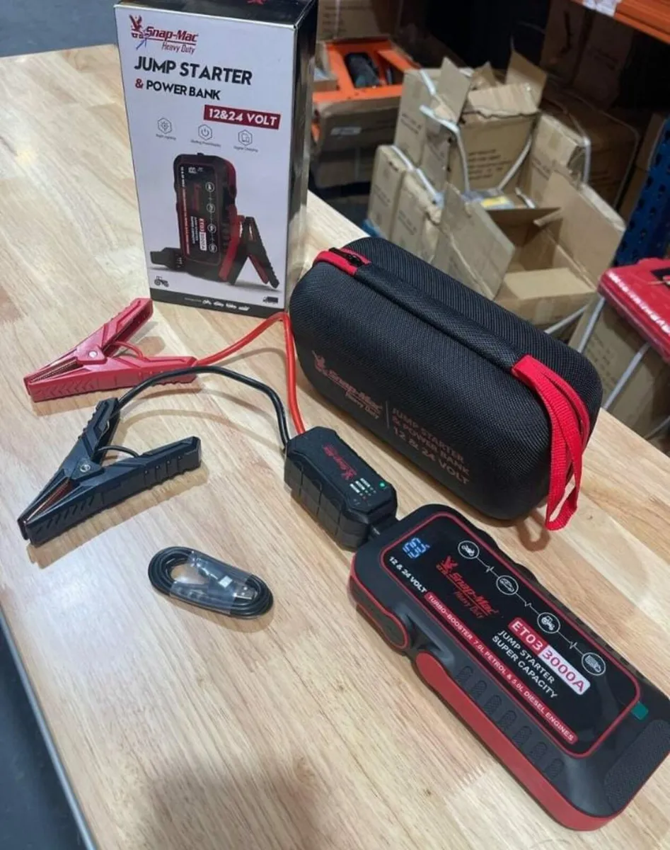 Snap-Mac 12/24V Jump Starter & Power Bank - Image 4