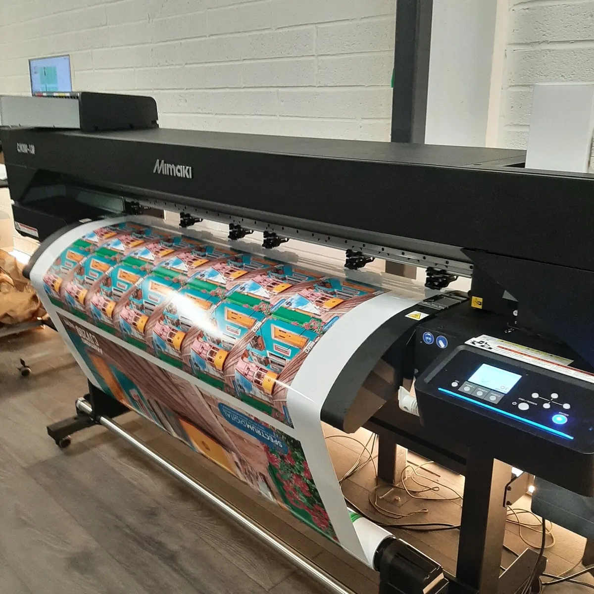 Wide format printer - Image 1