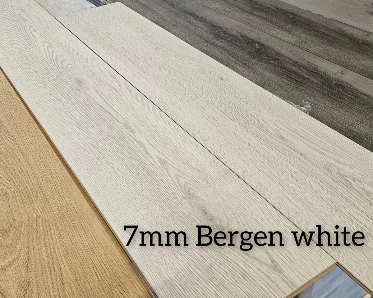 7mm matte finish Laminated Flooring - - Image 3