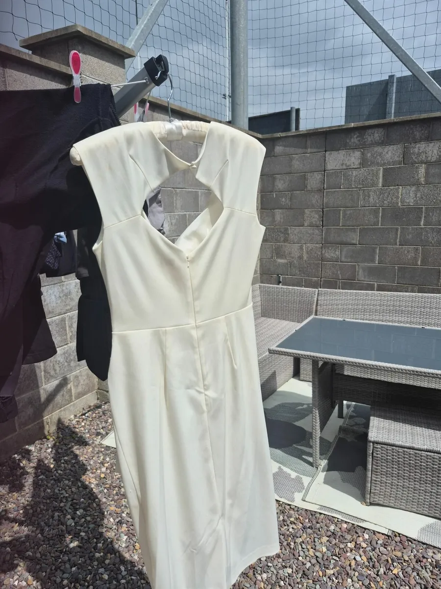 Wedding dress and tiara for sale - Image 4