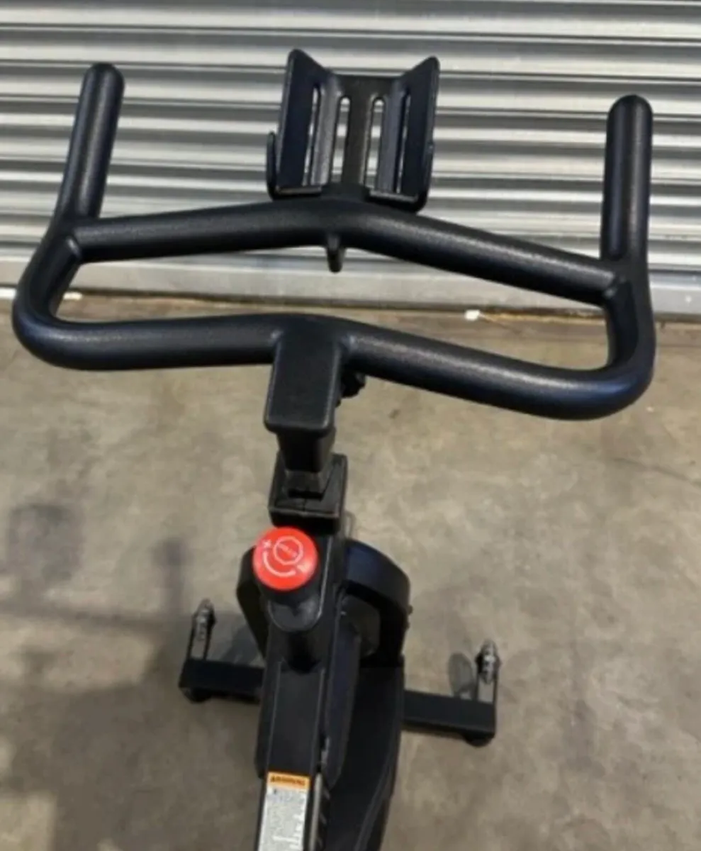 Star trac studio 3 spin bike - Image 4