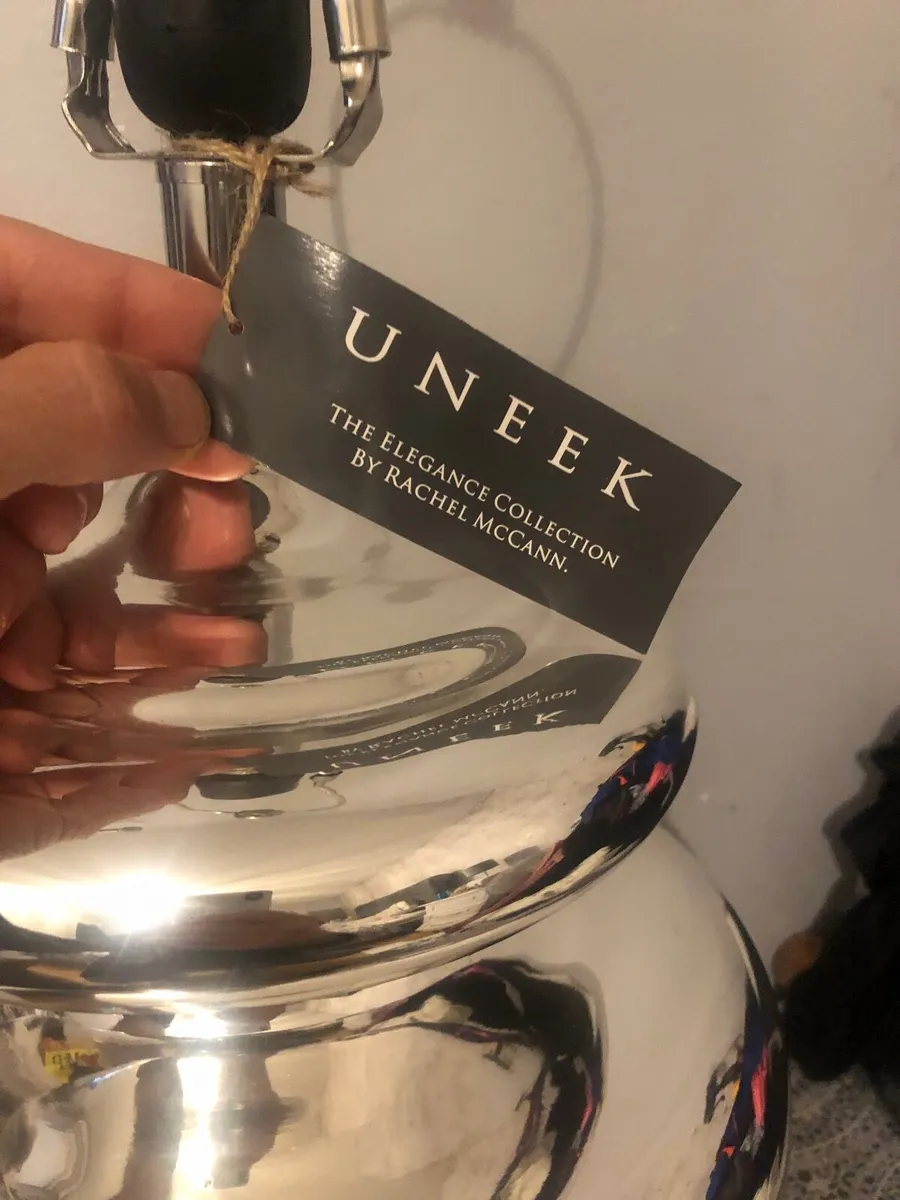 Elegant XL Mawell Table Lamp from Uneek, - Image 1