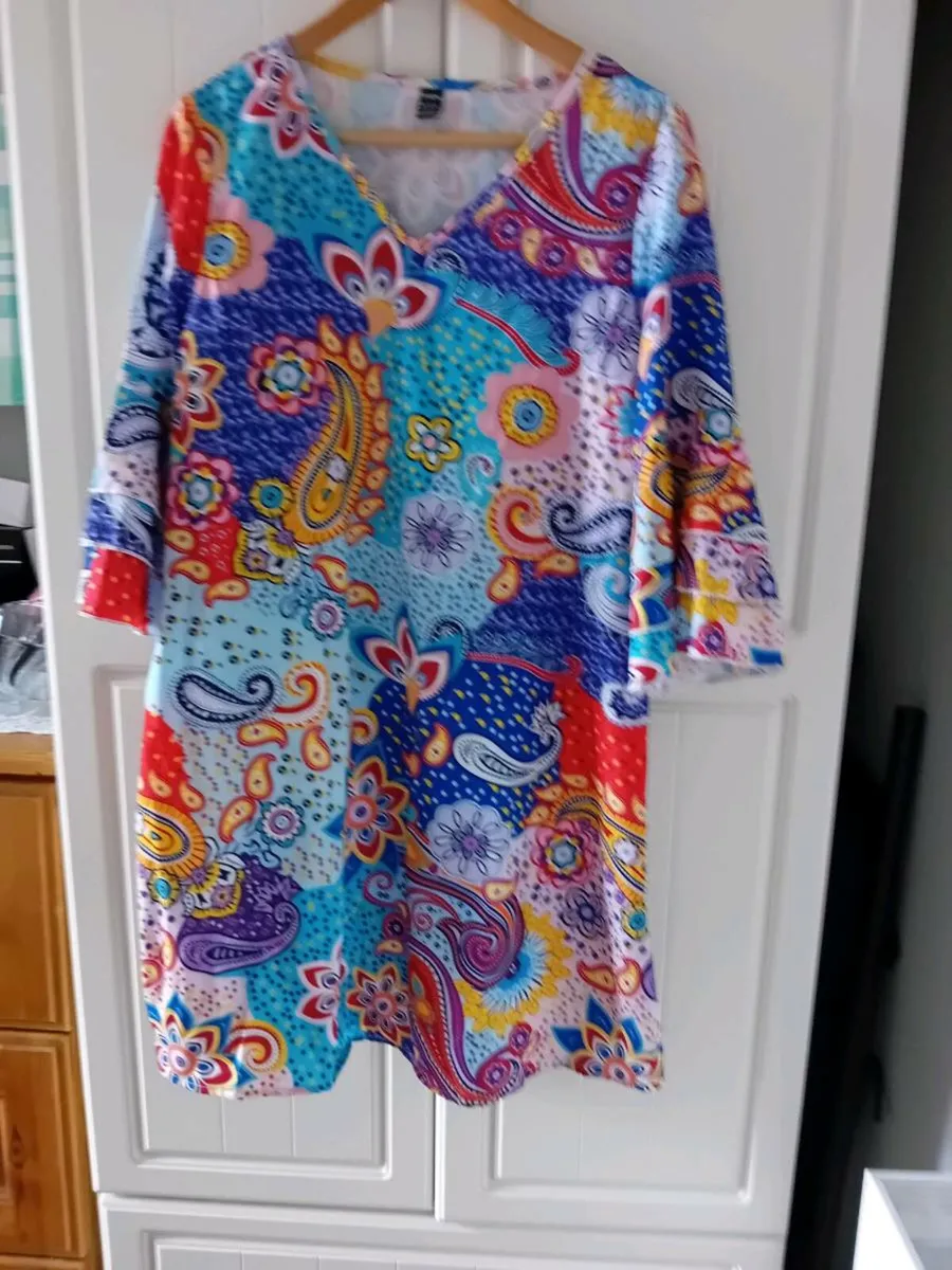 LADIES DRESS NEW L SIZE