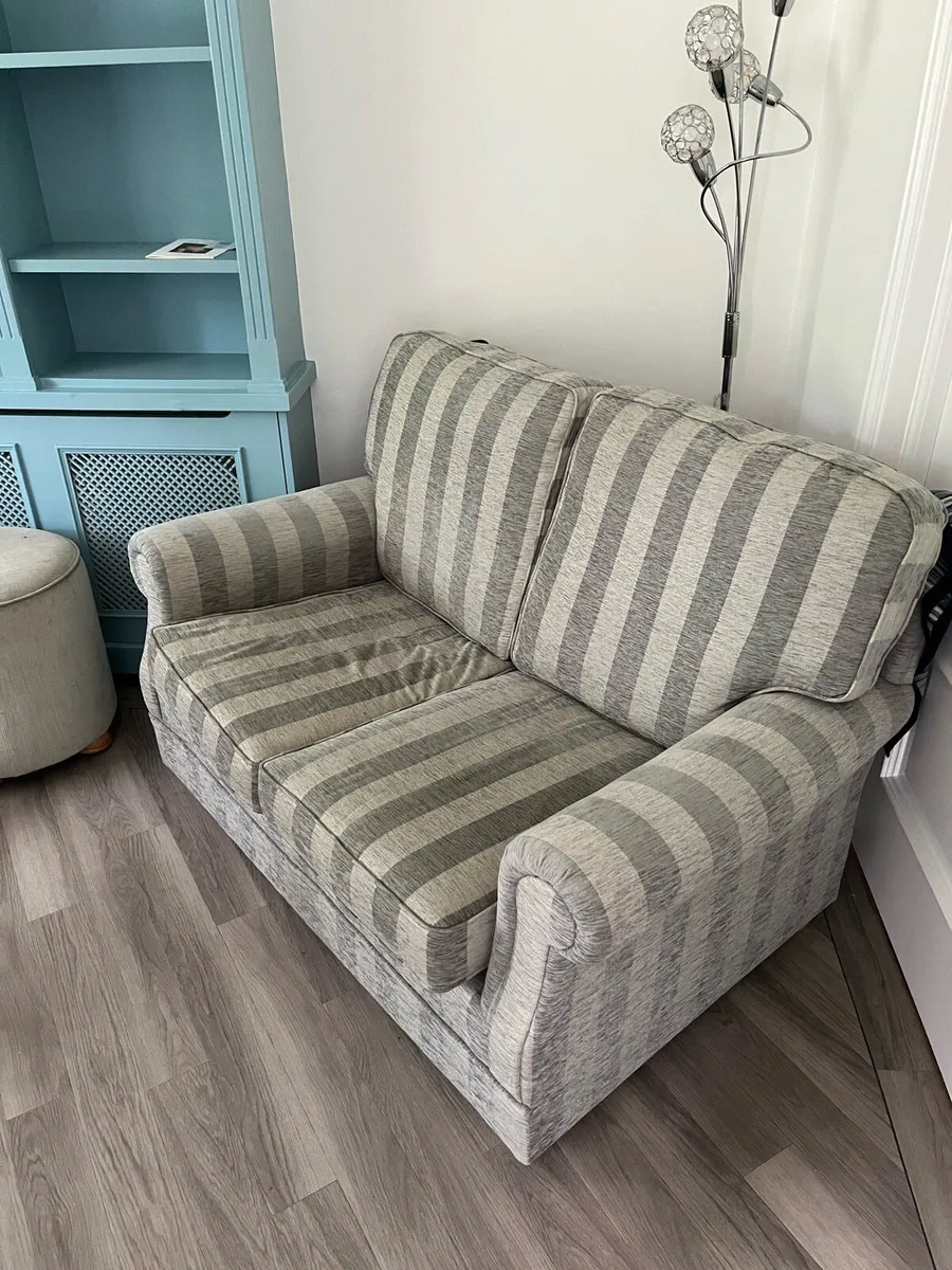 2 seater couch - Image 2