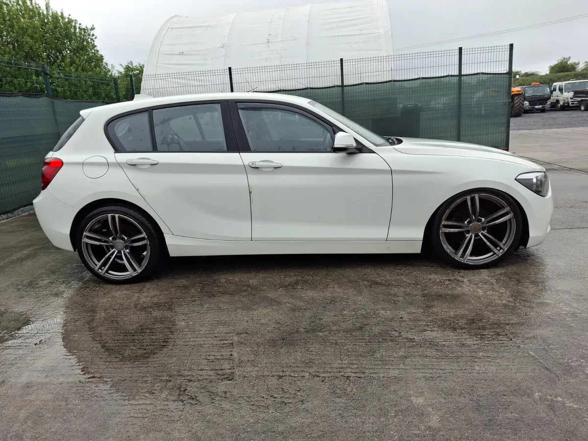 2012 BMW 1 Series 2.0 Diesel. Very light Damage - Image 4