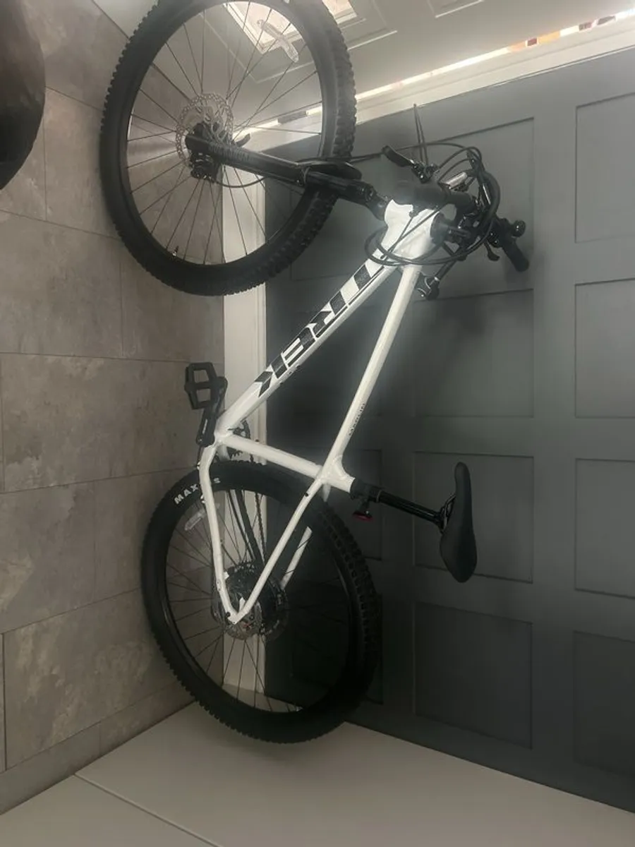 Brand New Trek - Image 1
