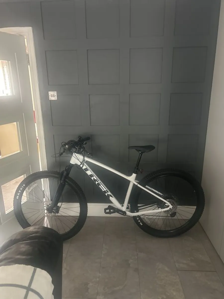 Brand New Trek - Image 3