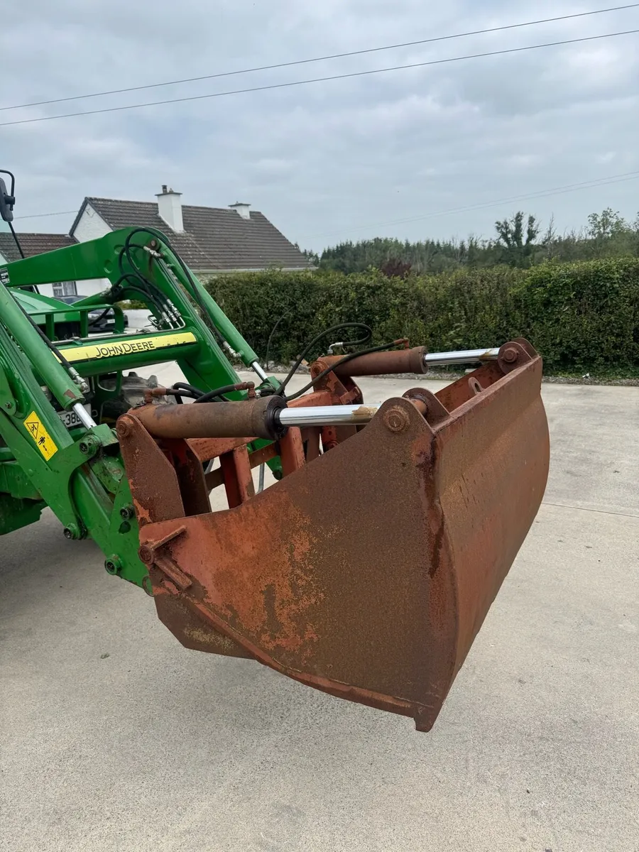 Sheer grab and 5ft bucket - Image 1