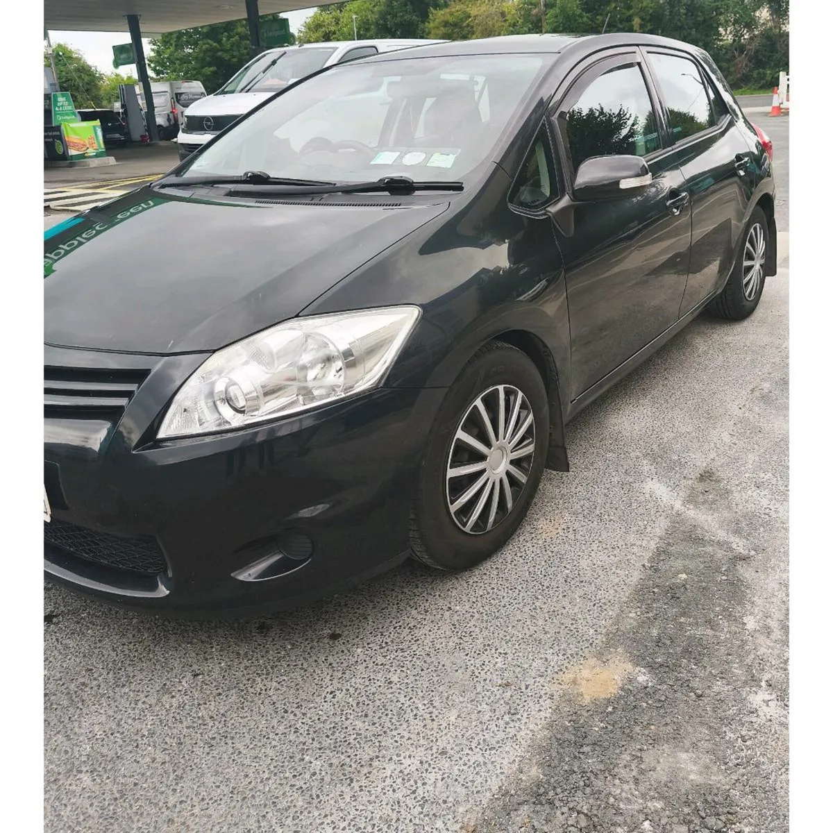 Car - Image 3