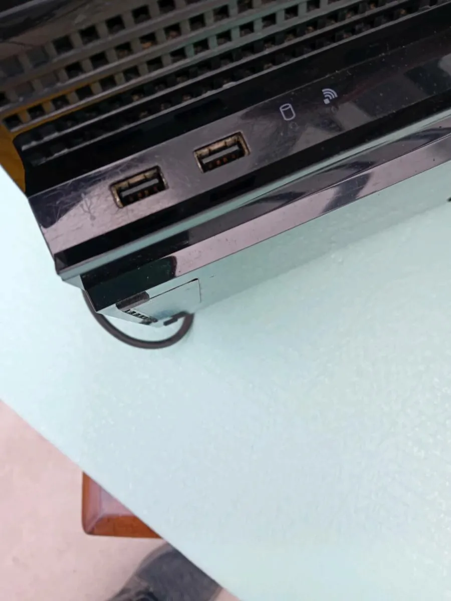 Playstation 3 and 2 - Image 2