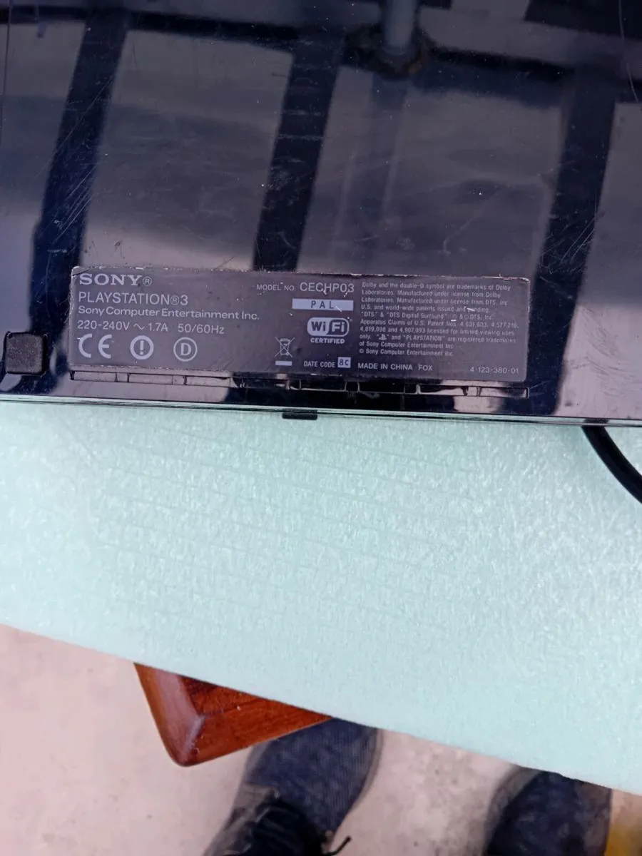 Playstation 3 and 2 - Image 3