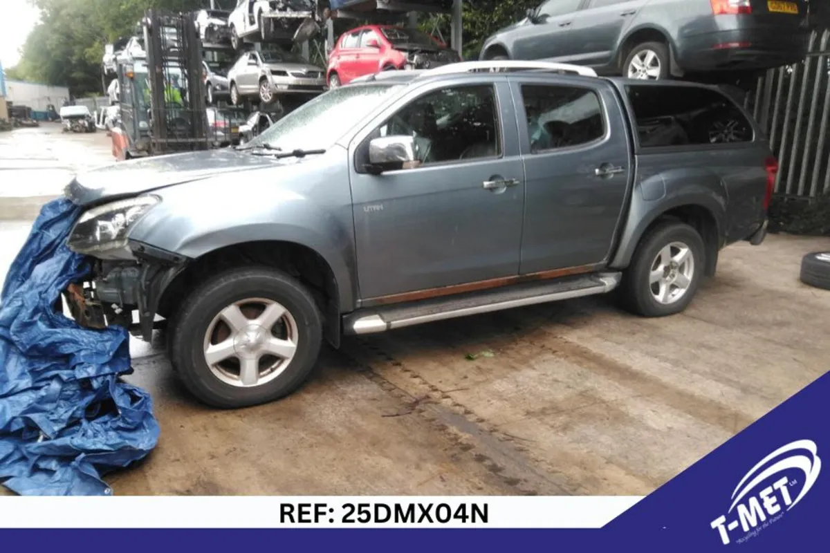 2013 ISUZU D-MAX BREAKING FOR PARTS - Image 1