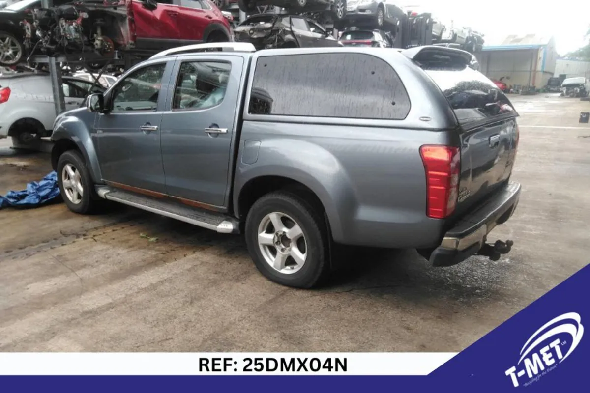 2013 ISUZU D-MAX BREAKING FOR PARTS - Image 2