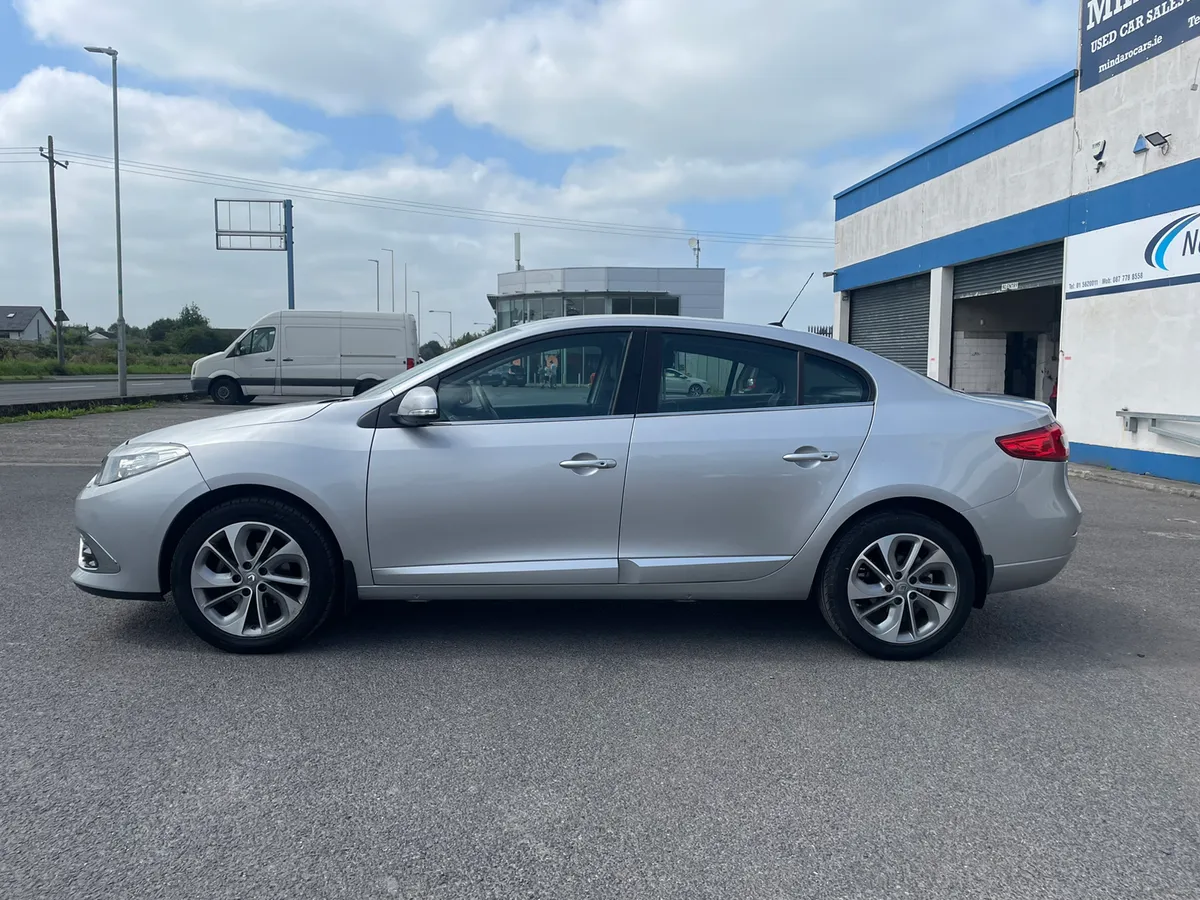 Renault Fluence 2016 R-LINK//LOW MILEAGE - Image 3