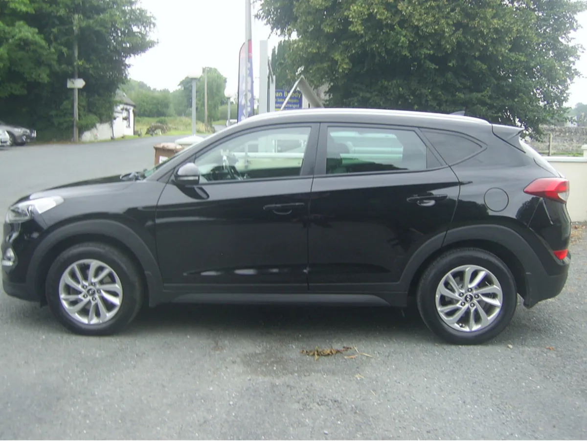 Hyundai Tucson EXECUTIVE 5DR - Image 3