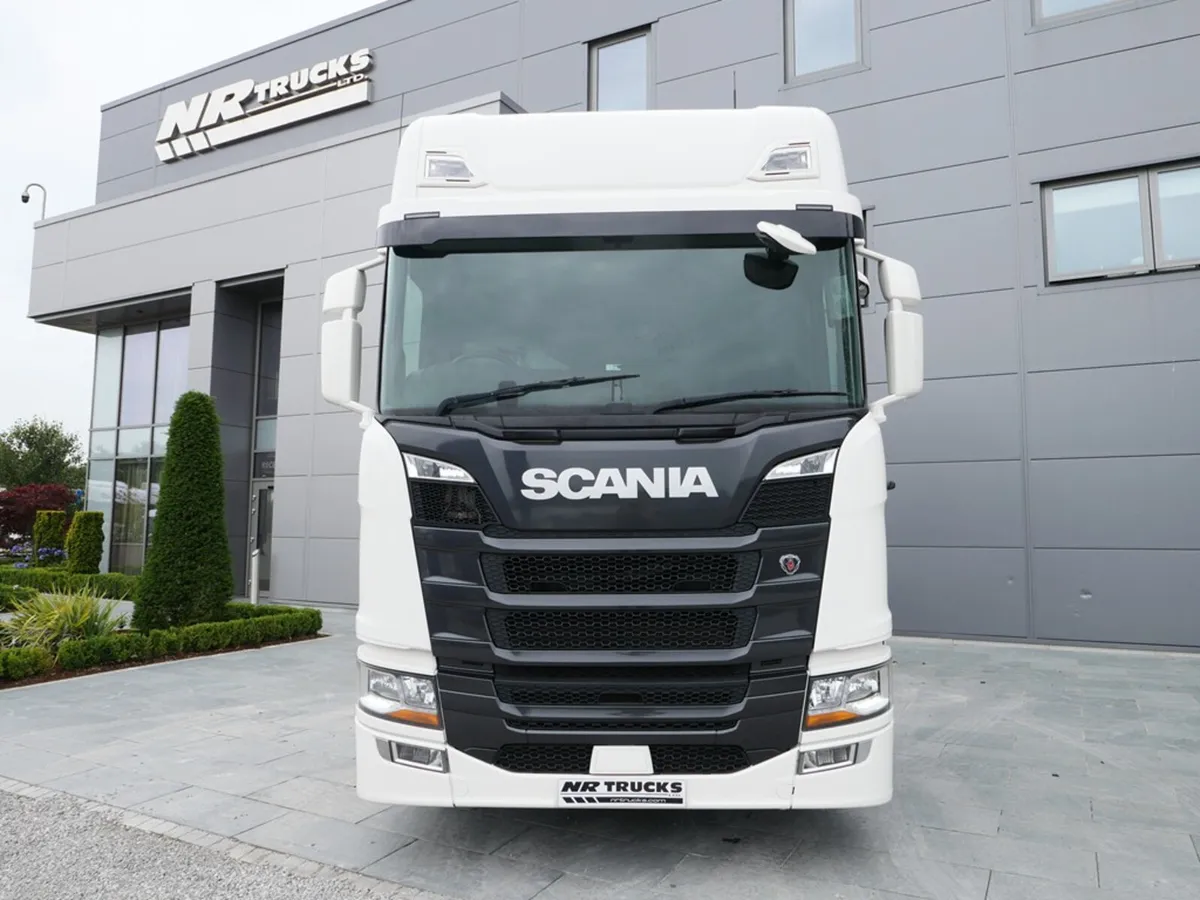 Scania R450 N/G Highline 6x2 Tag Axle Auto Gearbox - Image 2