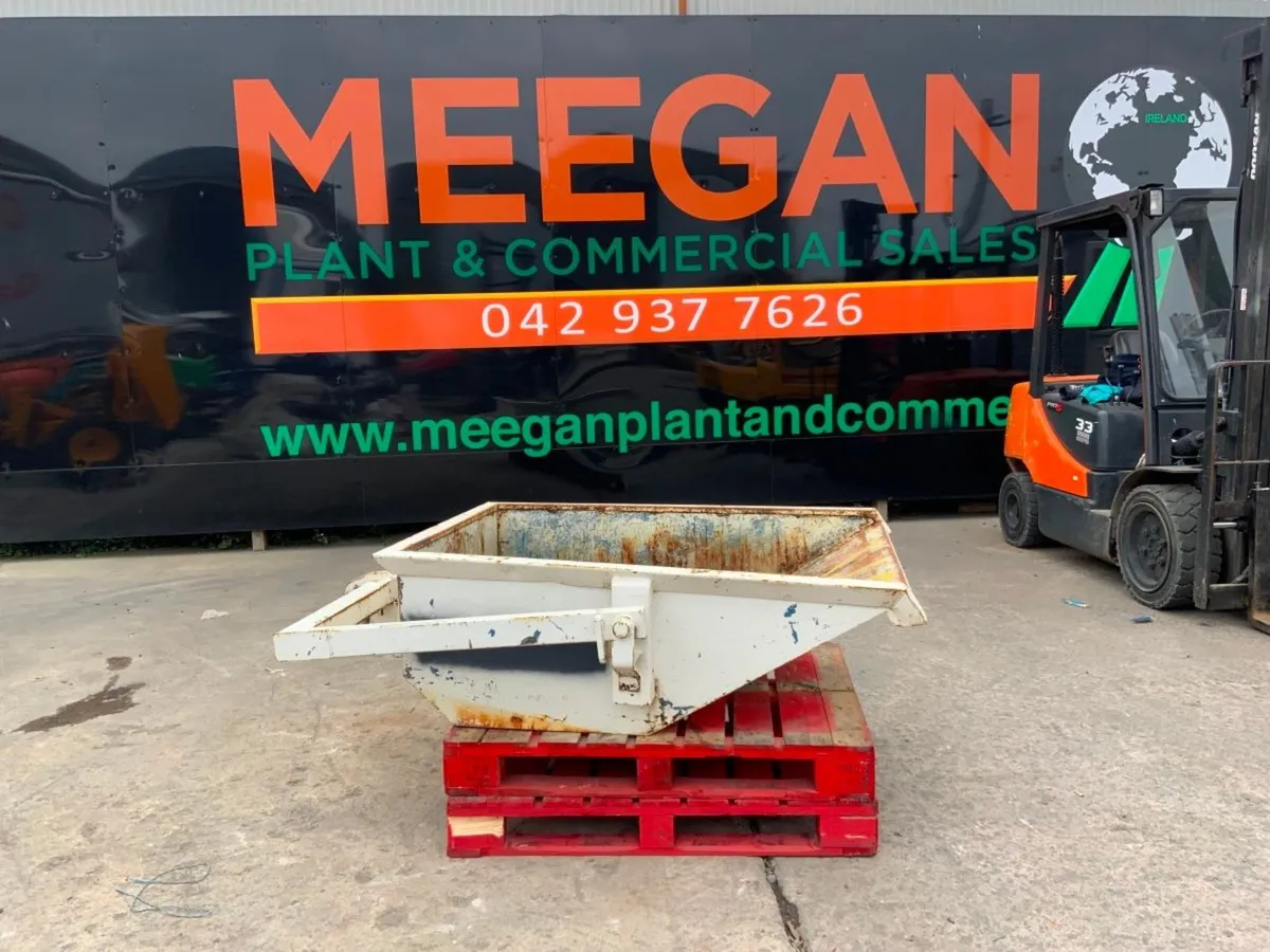 CONQUIP 500lt SELF TIPPING BOAT SKIP.........371c. - Image 1
