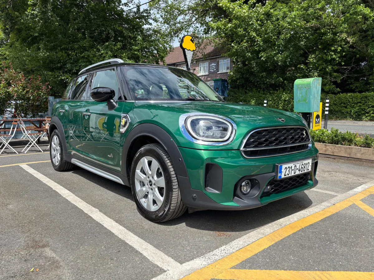 2023 MINI COUNTRYMAN PHEV -  COOPER SE ALL4 - FSH - Image 3